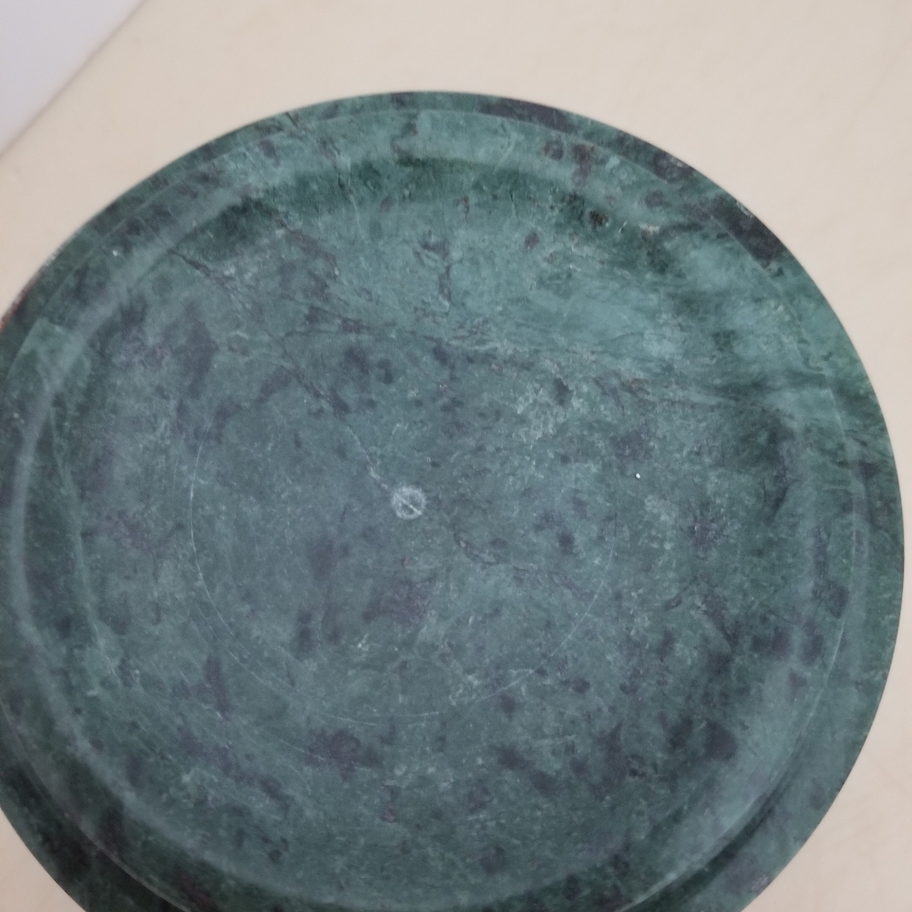 Decorative Round Marble Box with Portrait Design - Picture 4 of 4